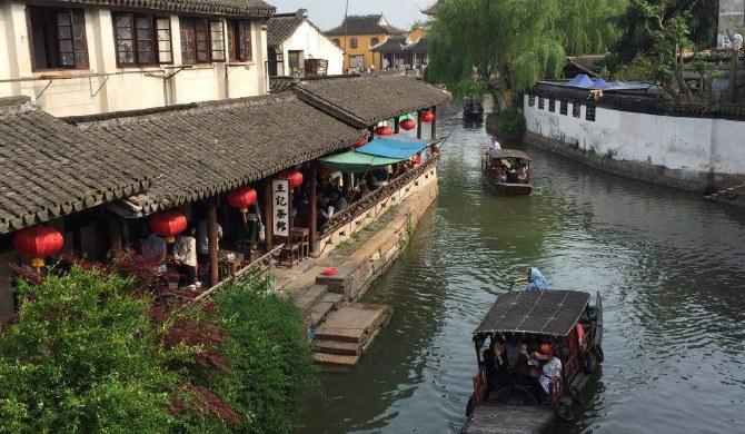 徐水区：修通乡路“毛细血管” 铺就乡村振兴大道